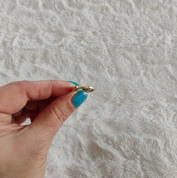 10k Gold Blue Topaz And Diamond Ring - Picture 6 of 8